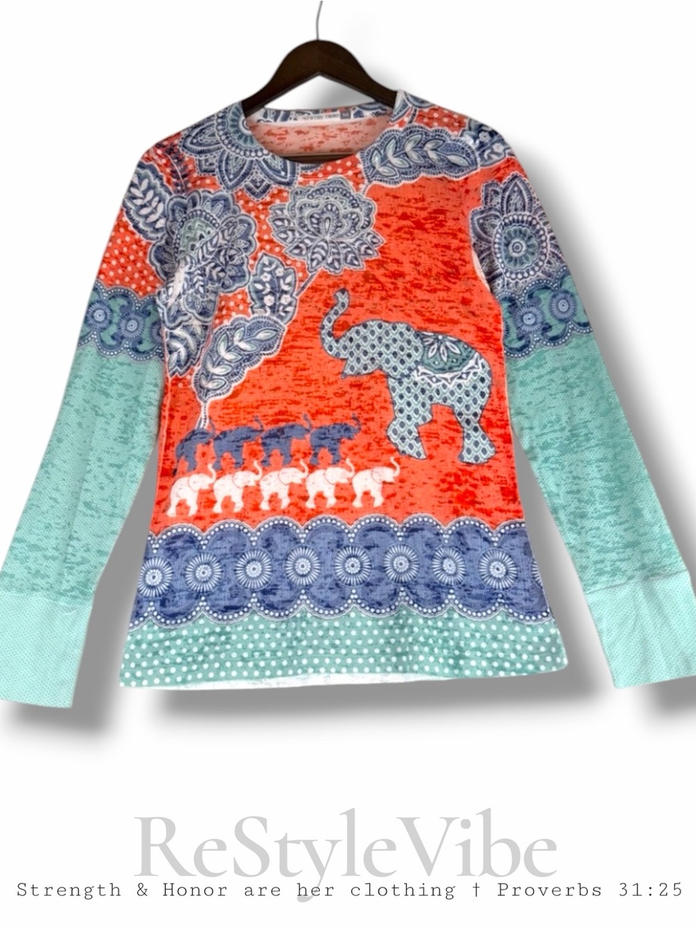WHIMSY ROSE Women’s Size M Shirt Top Waffle Knit Thermal Crewneck Elephant Print